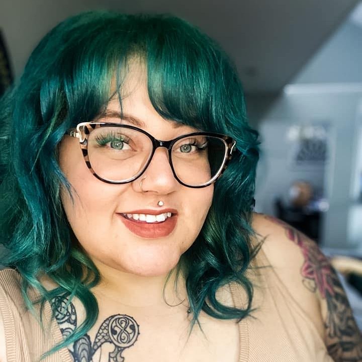 Ajia Holiday headshot square